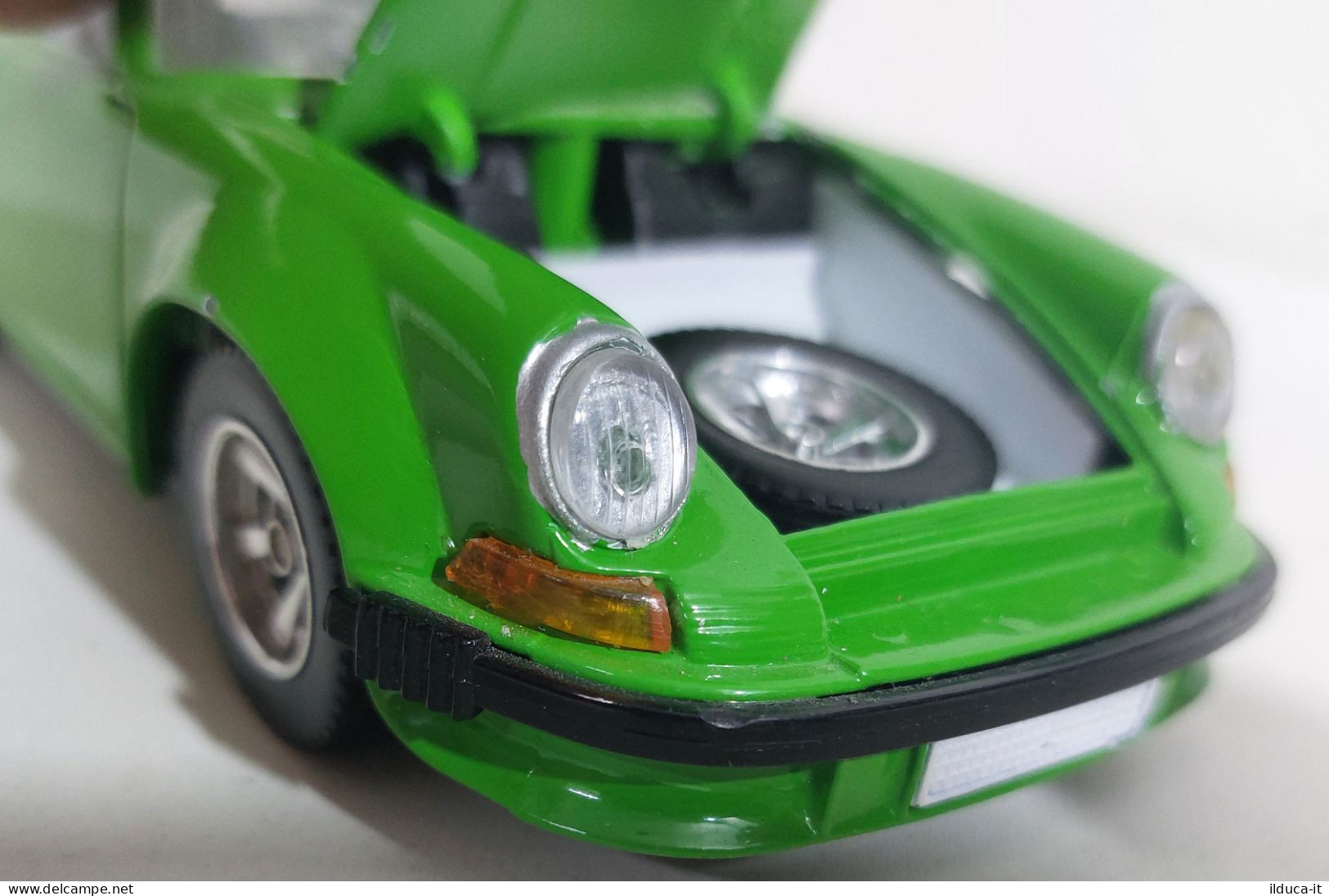 60752 BURAGO 1/24 - Porsche 911 - Verde - Burago