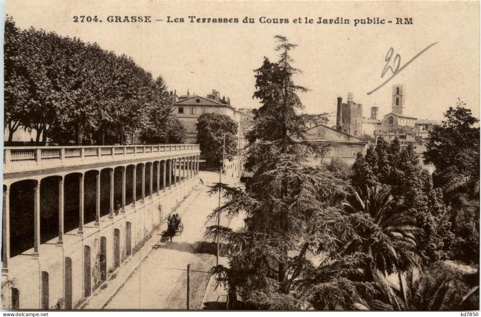 Grasse, Les Terrasses Du Cours Et Le Jardin Public - Grasse