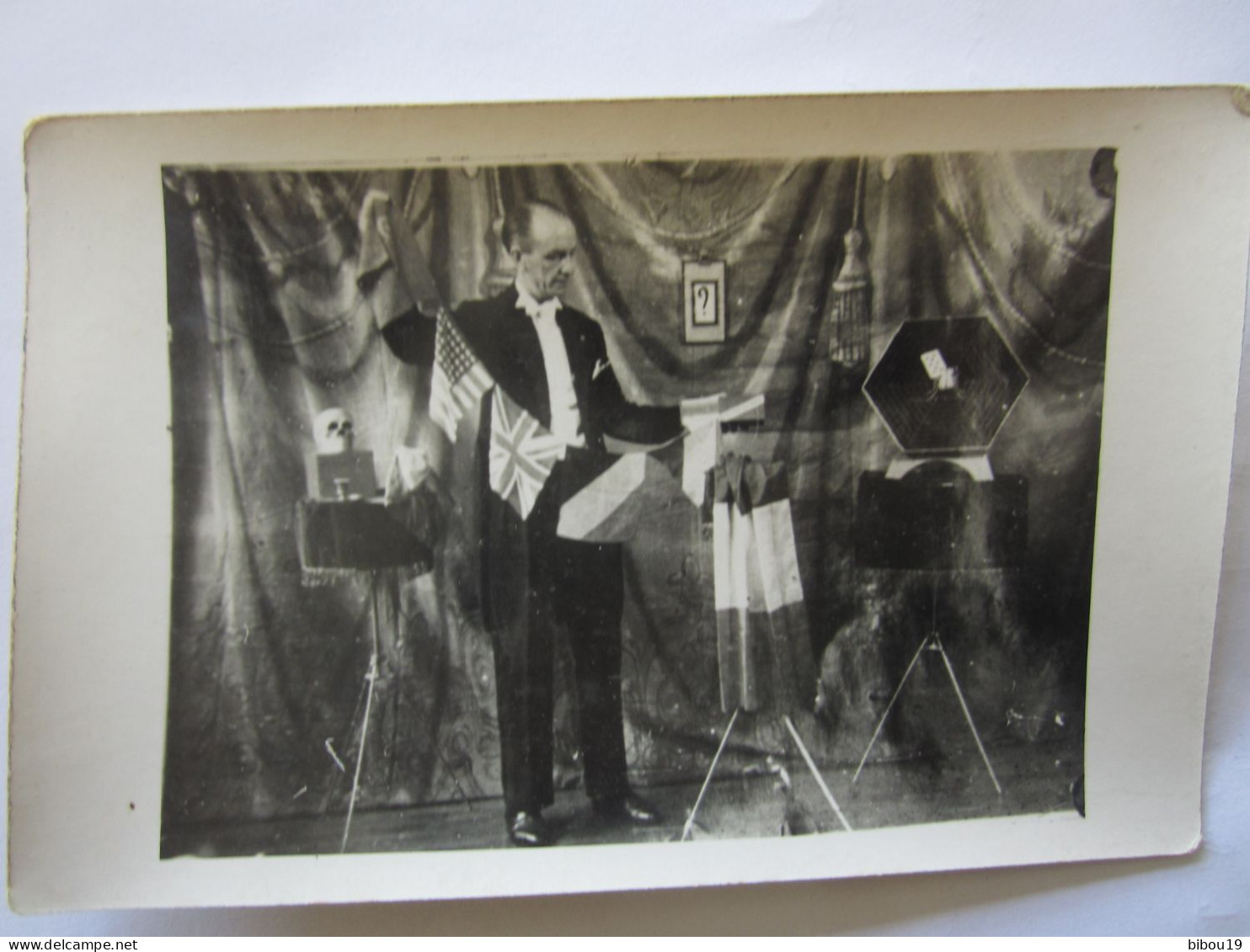 CARTE PHOTO ILLUSIONNISTE PIERRE RIFFAUD RIFFALLO 7 RUE DES ECACHOIRS NANTES - Cabarets