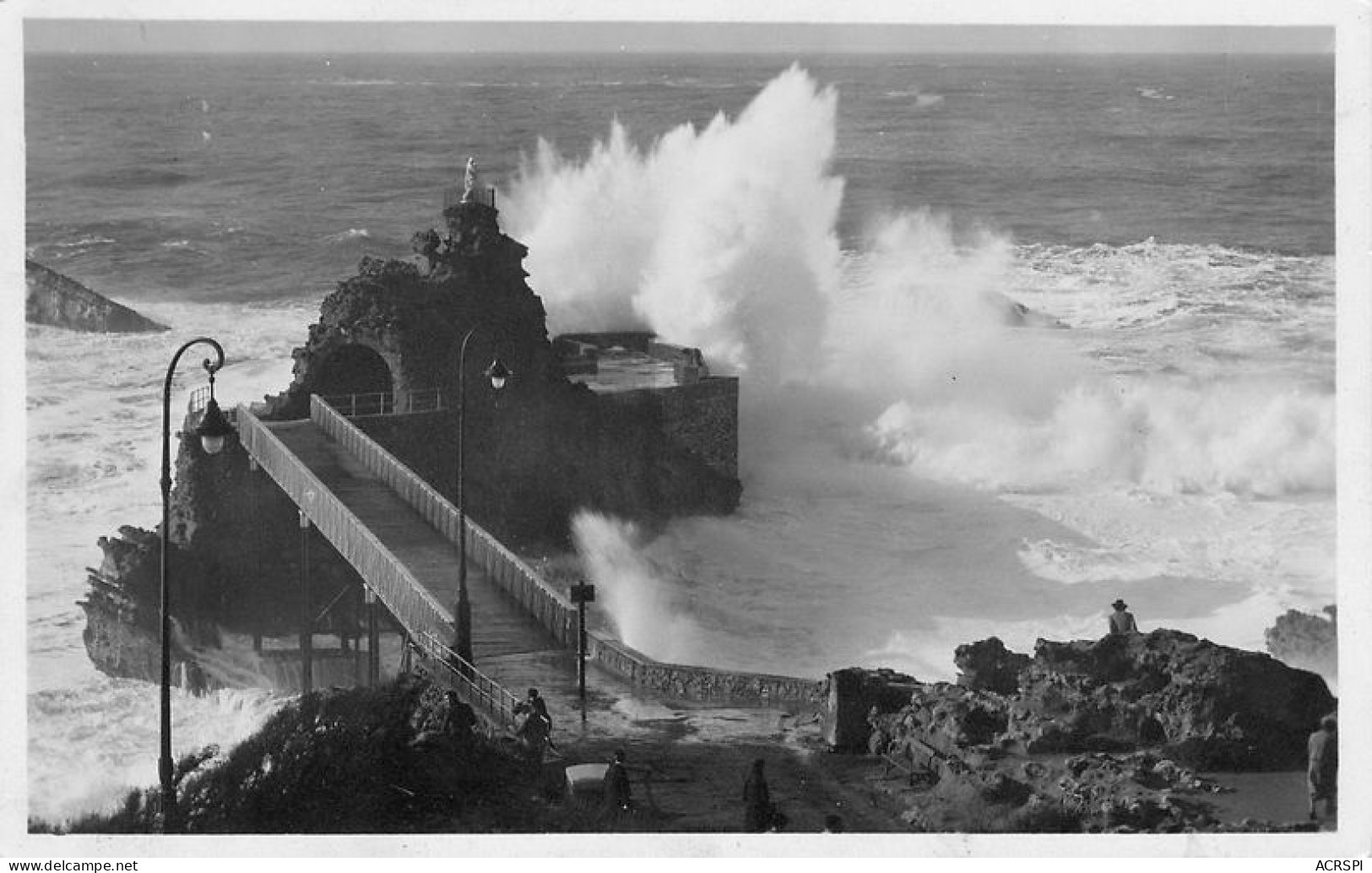 BIARRITZ  Le Rocher De La Vierge Par Gros Temps  15   (scan Recto-verso) MA1900Bis - Biarritz