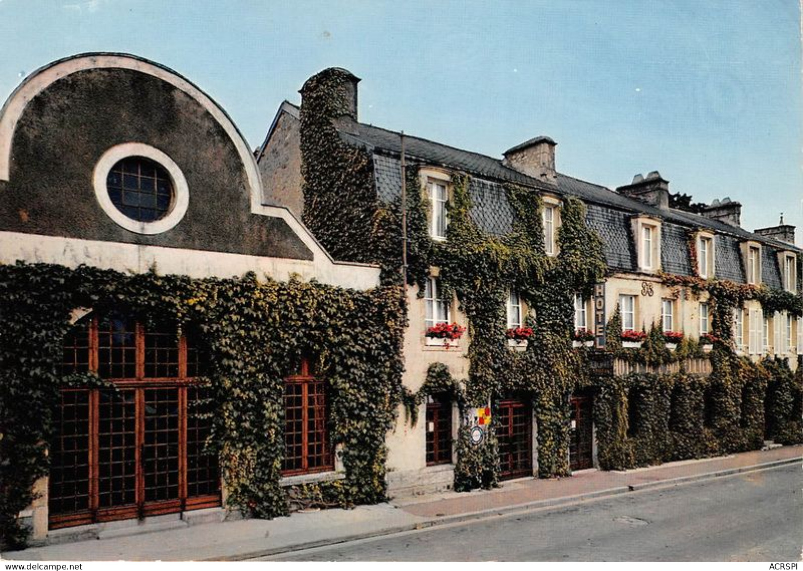 VALOGNES La Facade De L Hotel De L Agriculture Salle Pour Banquets Bar Salon 12(scan Recto-verso) MA1933 - Valognes