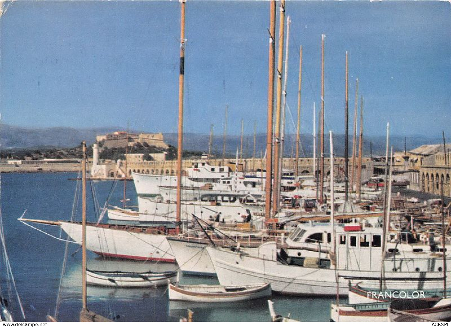 ANTIBES Le Port Et Le Fort Carre 3(scan Recto-verso) MA1970 - Antibes - Les Remparts