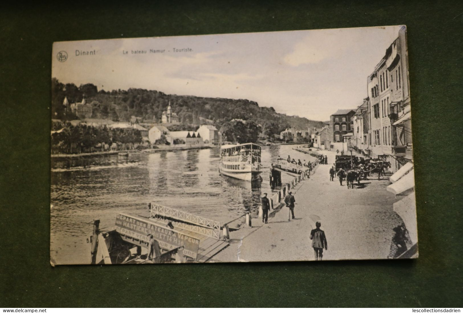 Carte Postale Bateau De Namur - Meuse - Le Port Bateaux - Calèches Passants Animée Cachet Dinant Et Bièvre 1907 - Dinant