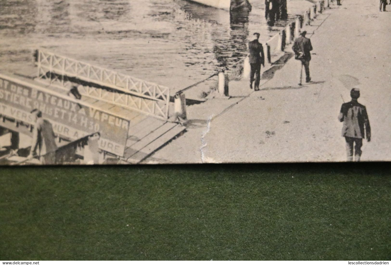 Carte Postale Bateau De Namur - Meuse - Le Port Bateaux - Calèches Passants Animée Cachet Dinant Et Bièvre 1907 - Dinant