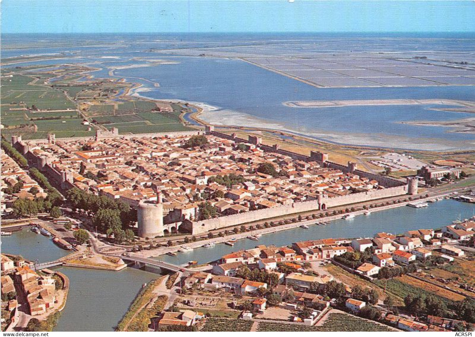 AIGUES MORTES Vue Aerienne De La Cite De St Louis 17(scan Recto-verso) MA1981 - Aigues-Mortes