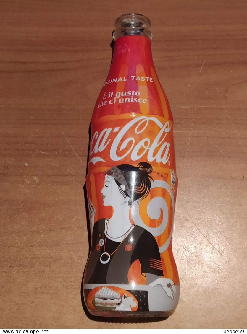 Bottiglia Coca Cola - E' Il Gusto Che Ci Unisce - Cl.33 - Vuota - Botellas