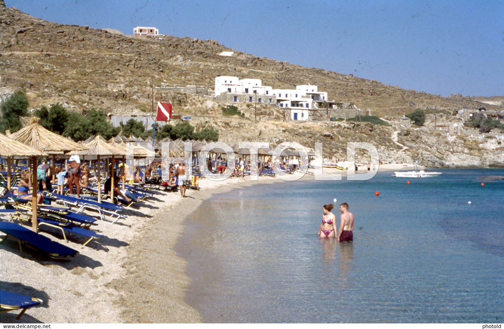2 SLIDES SET 1980s BEACH PLAGE MYCONOS GREECE ORIGINAL AMATEUR 35mm DIAPOSITIVE SLIDE Not PHOTO FOTO NB4043 - Dias