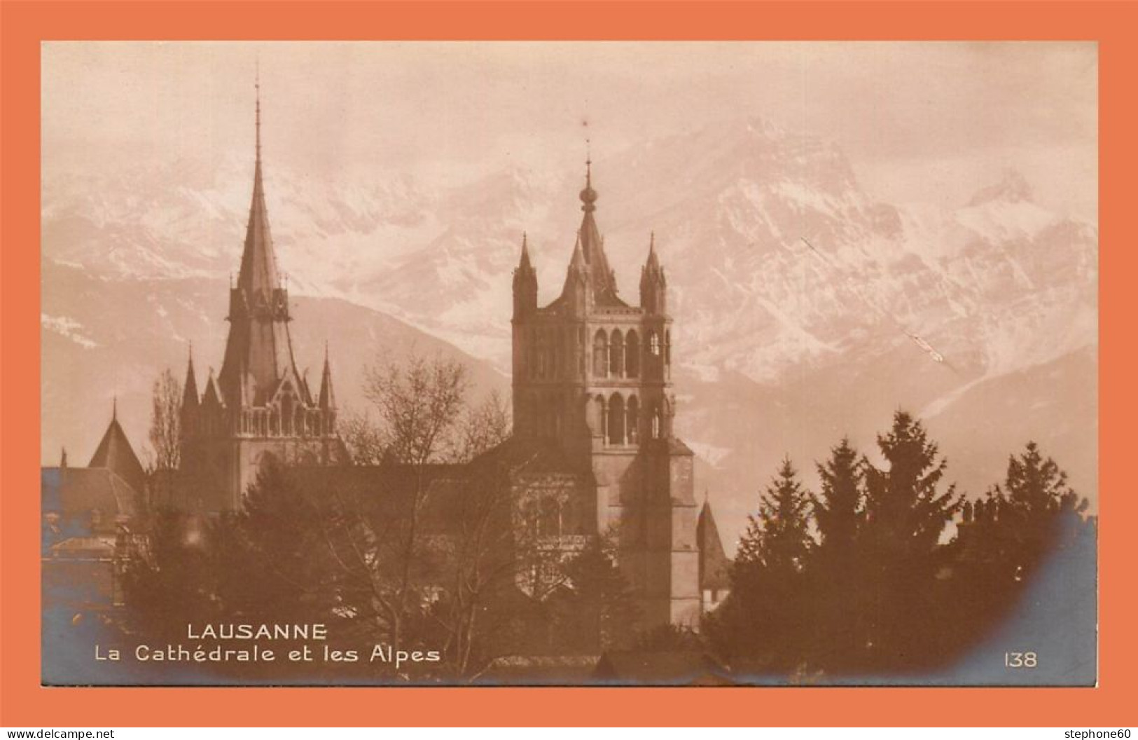 A694 / 035 Suisse LAUSANNE Cathédrale Et Les Alpes - Lausanne