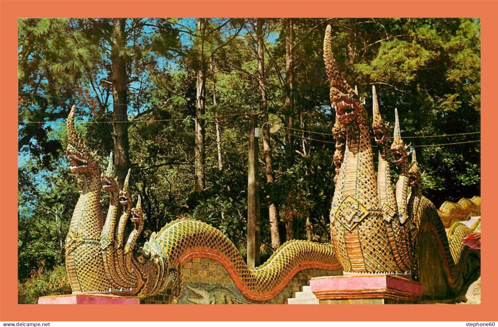 A690 / 353 Thailande A Pair Of 4 Headed Dragons - Autres & Non Classés