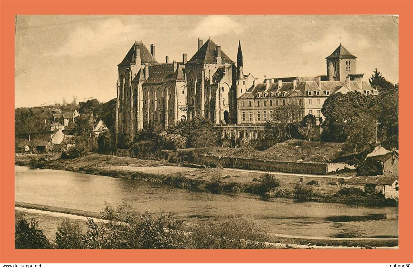 A707 / 179 72 - SOLESMES Abbaye Saint Pierre - Solesmes