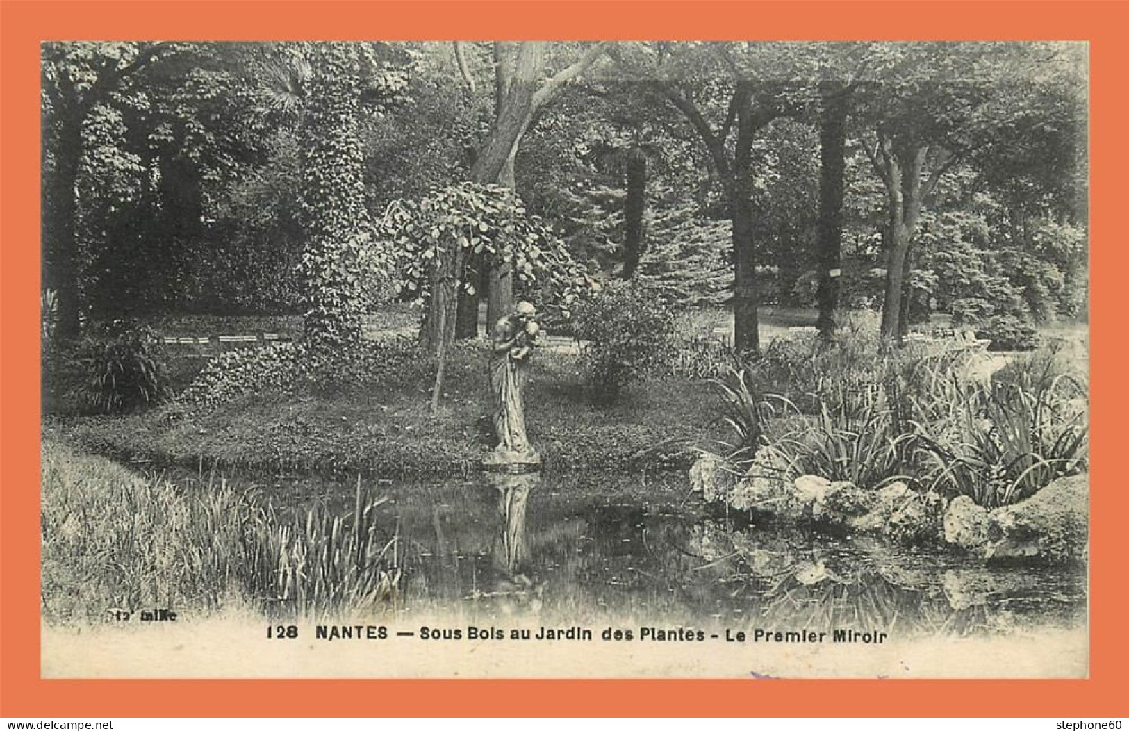 A711 / 187 44 - NANTES Sous Bois Au Jardin Aux Plantes - Nantes