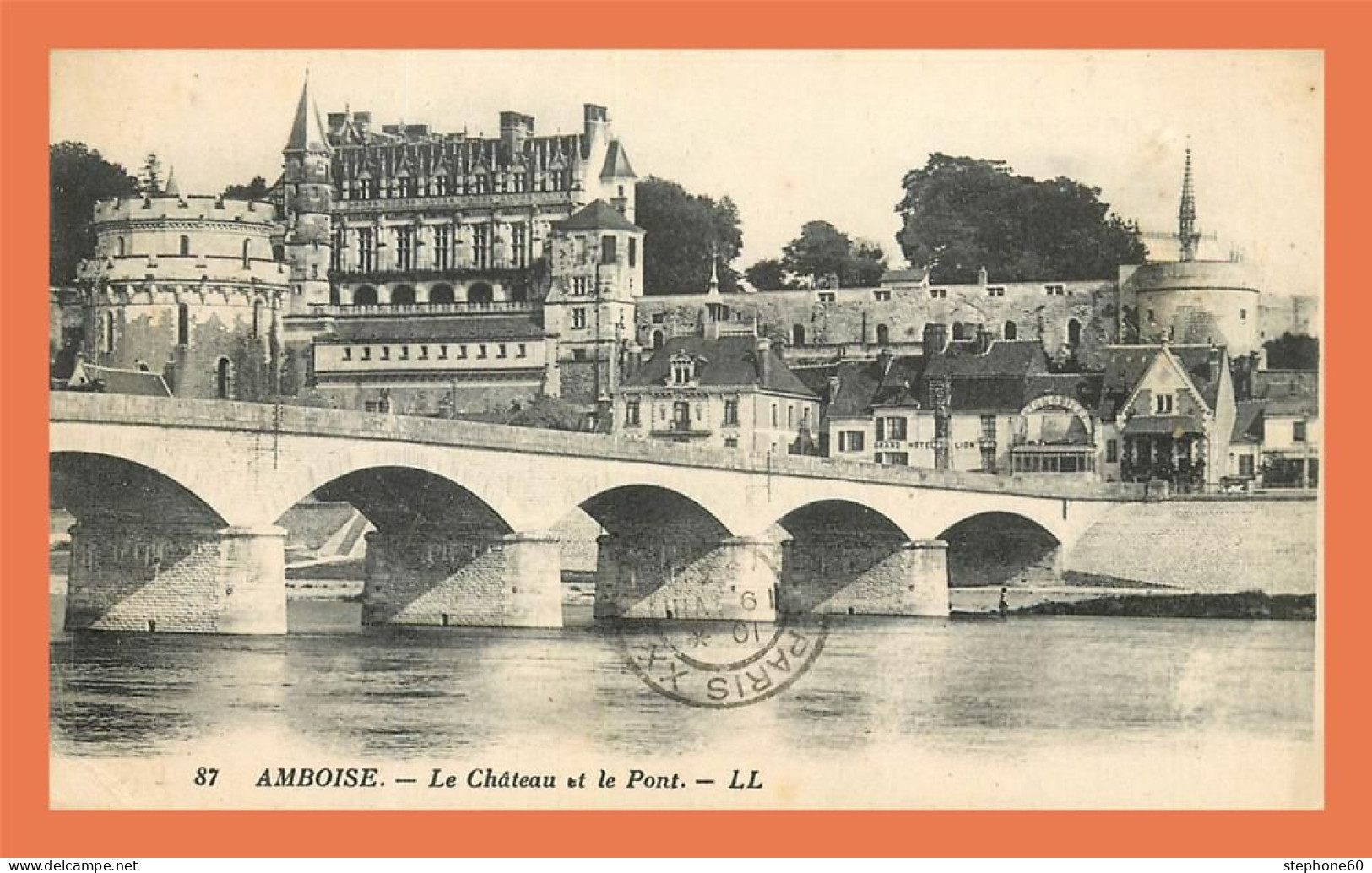 A711 / 045 37 - AMBOISE Chateau Et Pont - Amboise