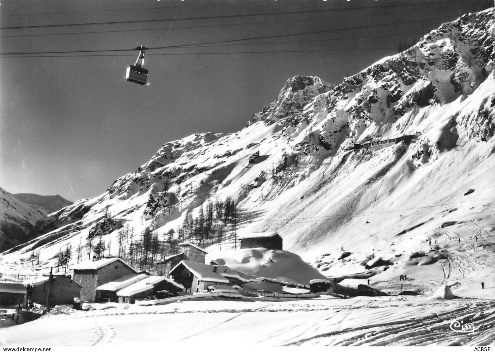 73 Val-d'Isère  Le Joseray Et Le Téléphérique De Bellevarde  (scan R/V)  12  PC1201 - Val D'Isere