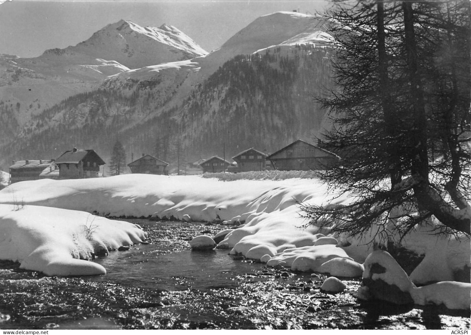 73 Val-d'Isère  Chalets Devant Solaise Et Lessières  (scan R/V)  11  PC1201 - Val D'Isere