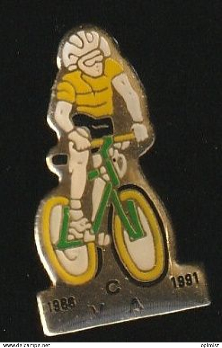 77675-Pin's.vélo Club. V.C.A. Cyclisme. - Cyclisme