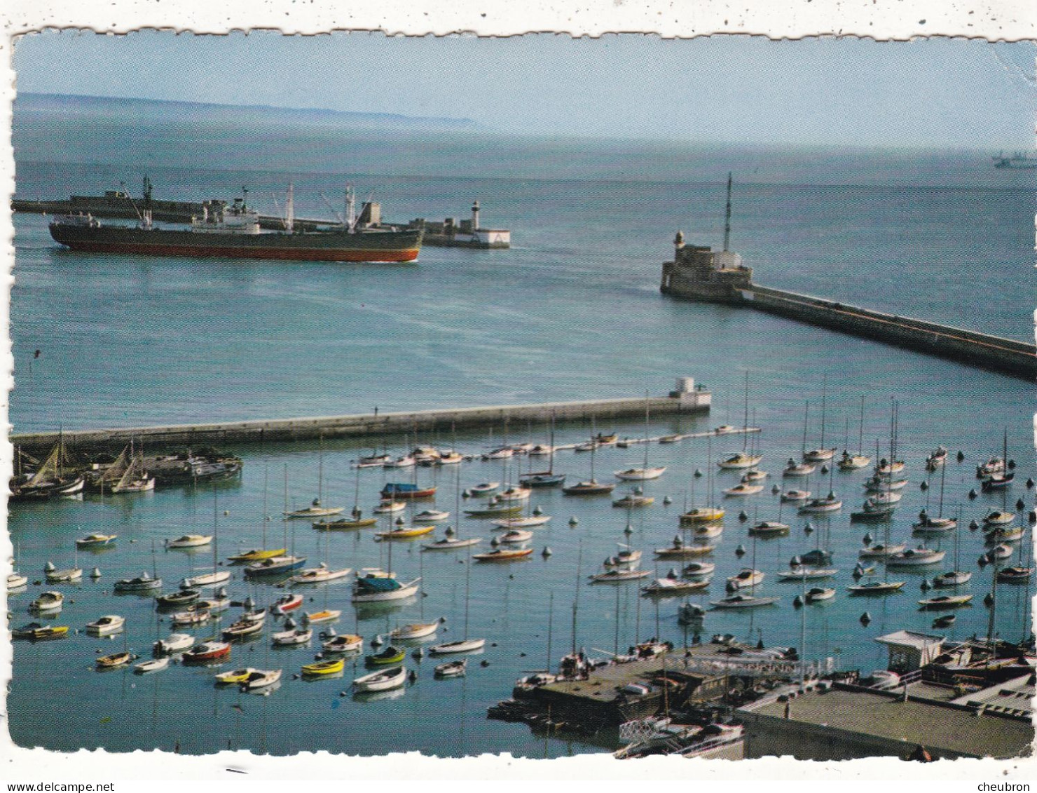 76. LE HAVRE. CPSM.  VUE AERIENNE. LES YACHTS DANS UN PETIT PRT. ANNEE 1967 + TEXTE. - Port