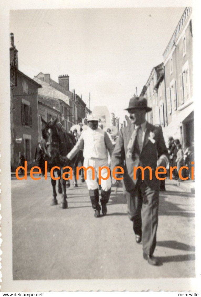 85-FONTENAY-le-COMTE-Lot De 5 Photos- Fête Des Fleurs 1936- Public- Chars Cavalcade  Attelage- Quartier ST-Michel - Plaatsen