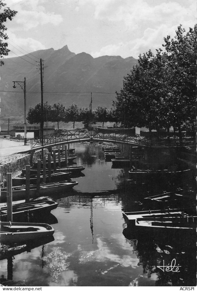 73 Aix-les-Bains Les Barques Au Port  (scan R/V)  11 \PC1202 - Aix Les Bains