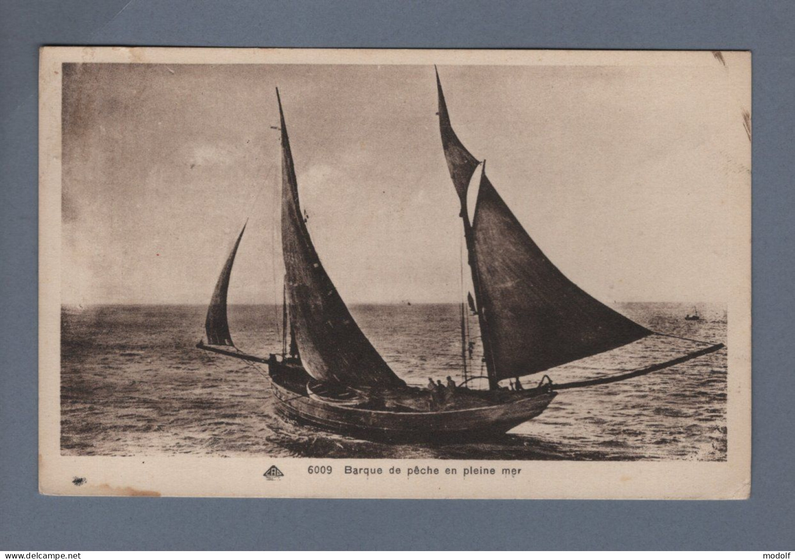 CPA - Transports - Bateaux - Barque De Pêche En Pleine Mer - Circulée En 1933 - Pesca