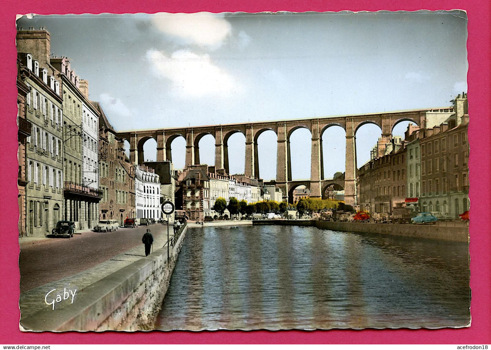 Morlaix - Place Cornic Et Le Viaduc - Morlaix