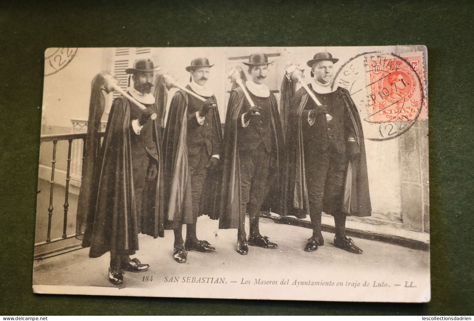 Carte Postale San Sebastian - Los Maseros Del Ayuntamiento Eu Traje De Luto -les Massiers De La Municipalité En Costume - Kostums