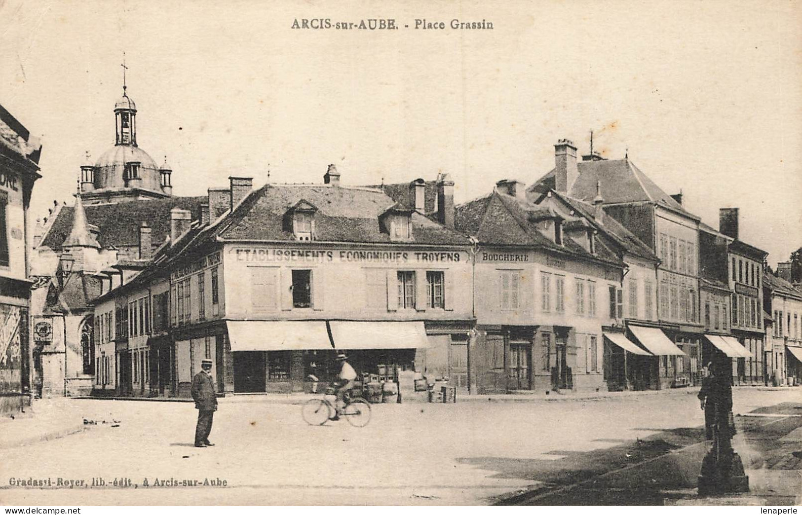 D6776 Arcis Sur Aube Place Grassin - Arcis Sur Aube