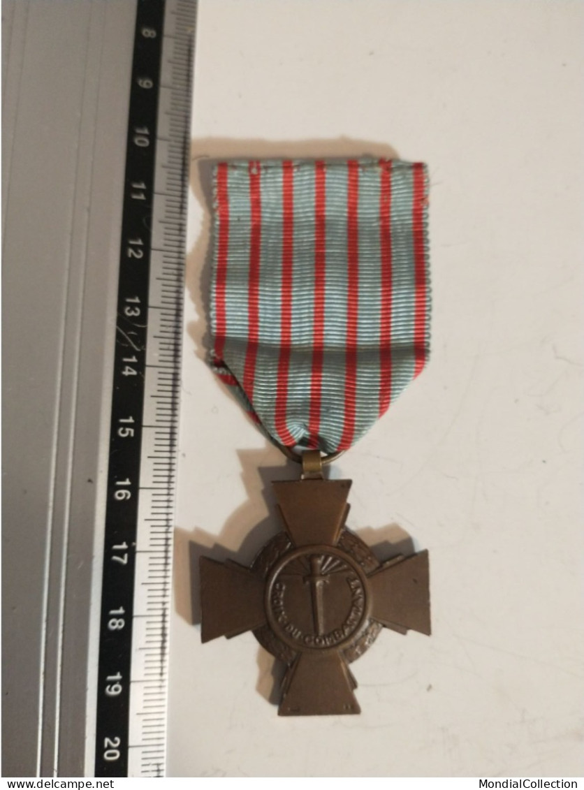 MEDAILLE CROIX DU COMBATTANT - Poinçon BR - Frankreich