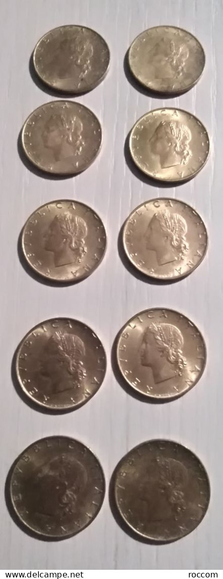 10 Pezzi. 20 Lire Usata Anno 1992. 10 Pezzi Spedizione Solo In Italia. Condizioni Da Foto. Per Info Contattatemi. - 20 Liras