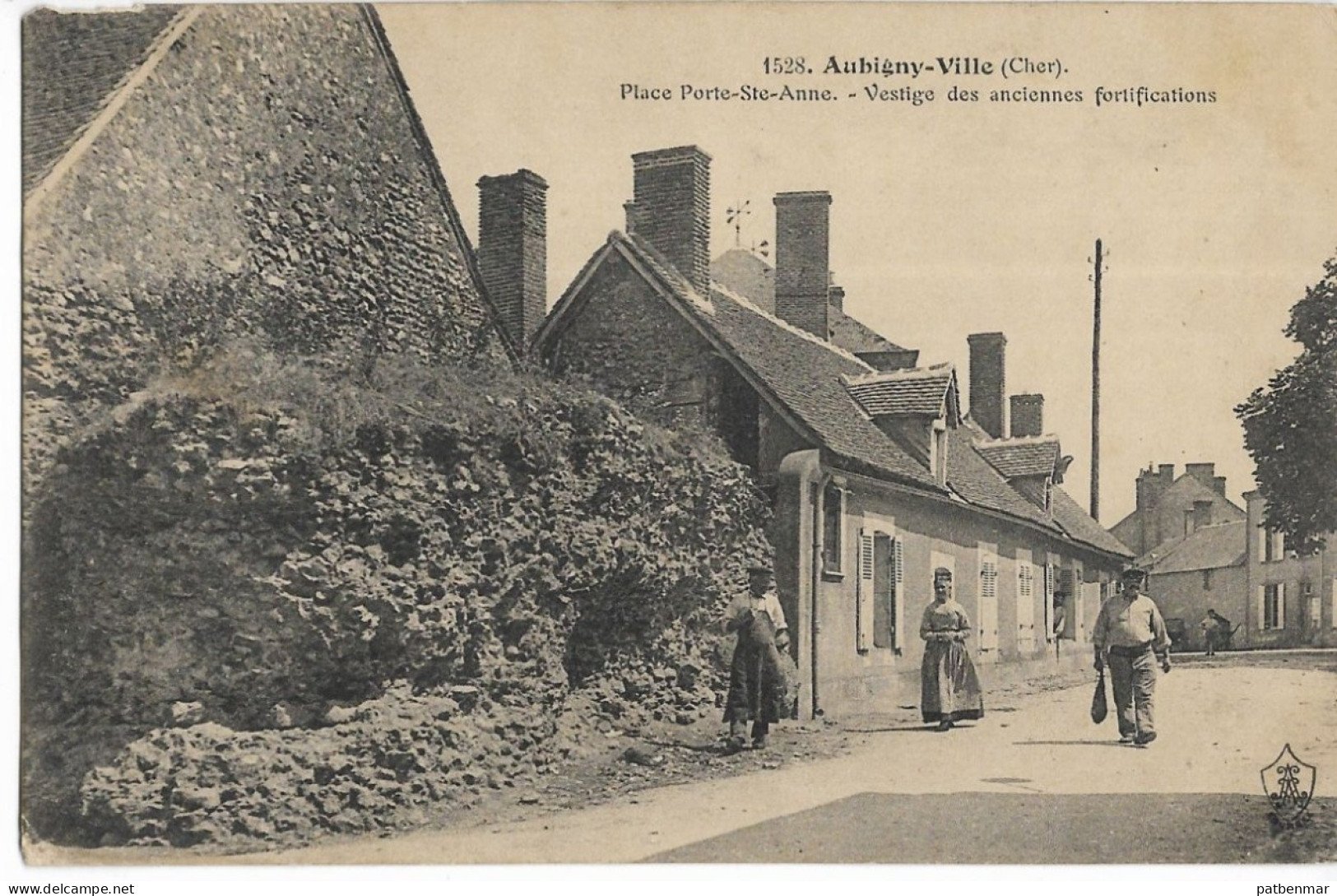 Aubigny Ville Place Saint Anne - Aubigny Sur Nere