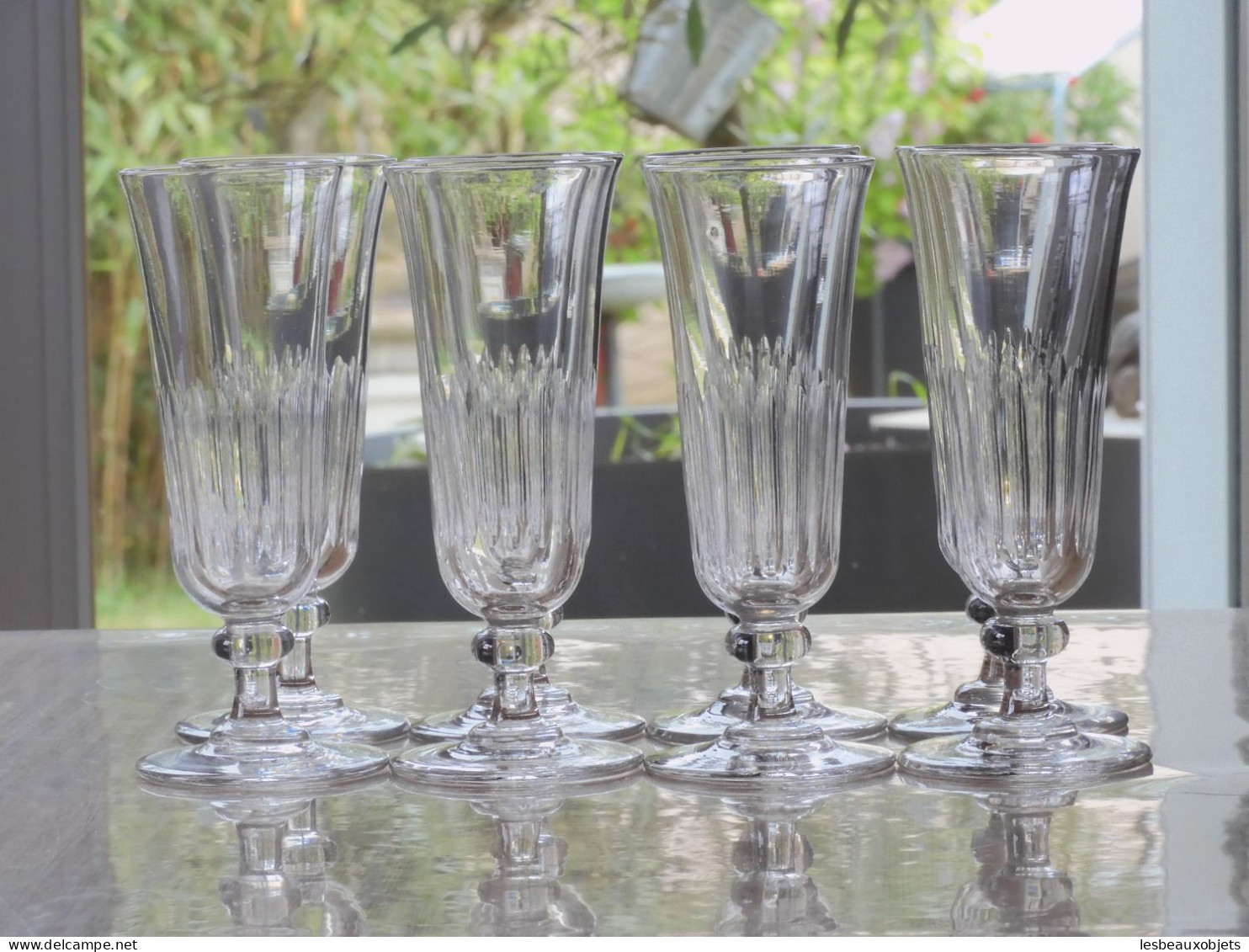 -8 FLUTES A CHAMPAGNE CRISTAL CÔTES TAILLEES XIXe BACCARAT/SAINT LOUIS?     E - Verre & Cristal