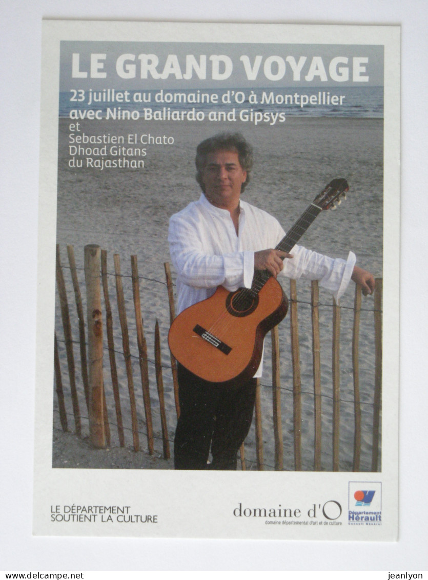 GUITARE - INSTRUMENT DE MUSIQUE - Guitariste En Bord De Plage - Carte Postale Publicitaire - Music And Musicians