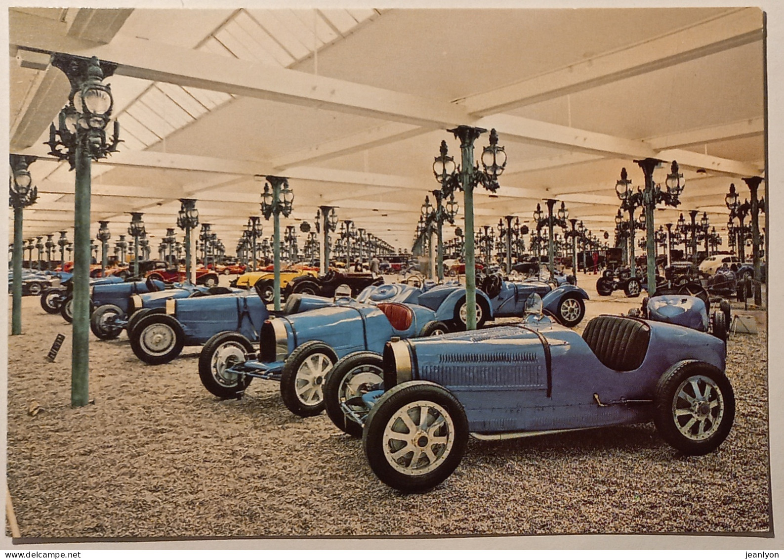 VOITURE / BUGATTI - Partie De La Salle Du Musée Automobile De Mulhouse - PKW