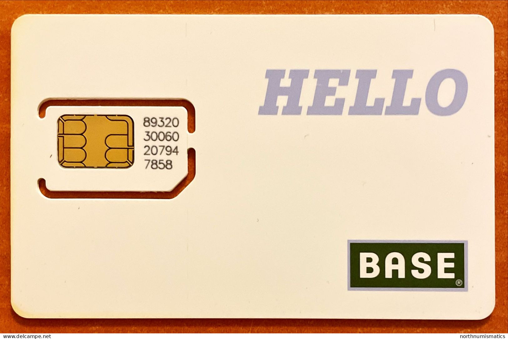 Base Hello Gsm Original Chip Sim Card  Yellowed Edge - Verzamelingen