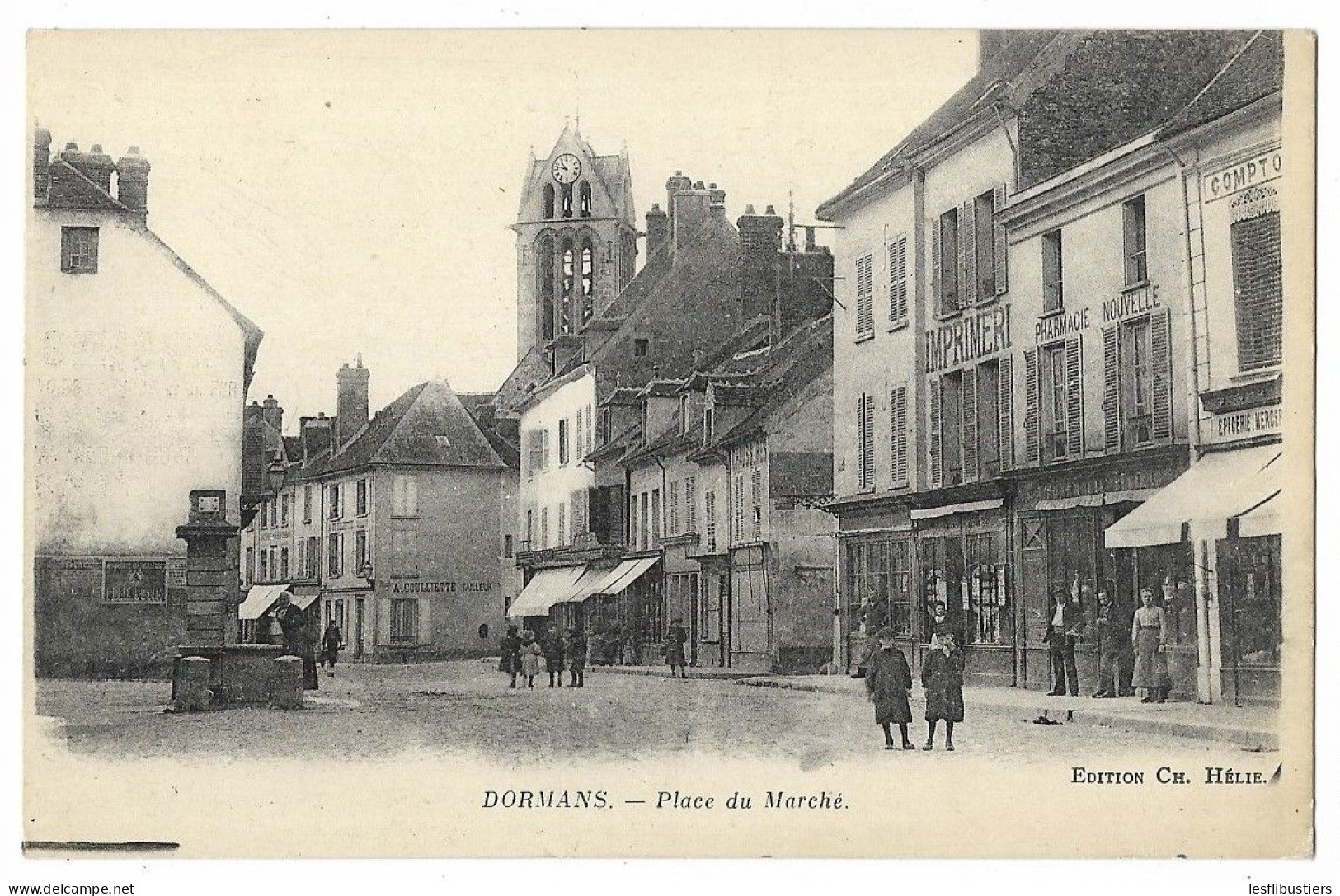 CPA 51 DORMANS Place Du Marché - Dormans