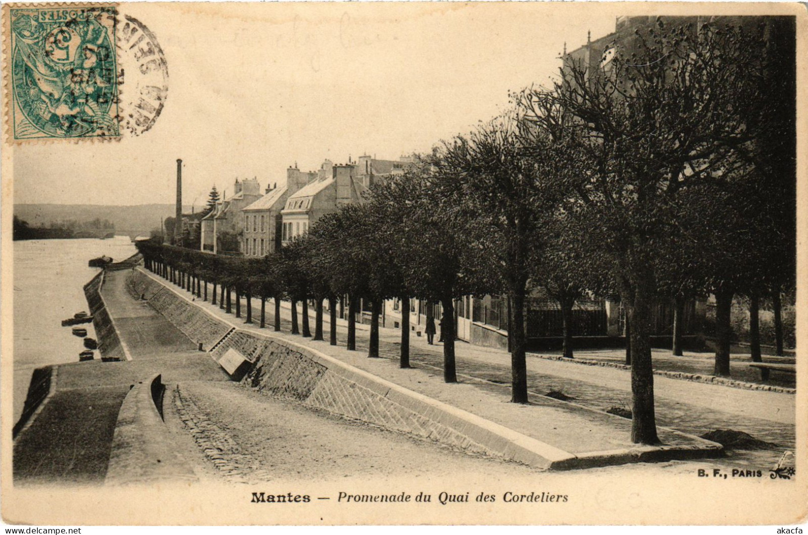 CPA Mantes Promenade Du Quai Des Cordeliers (1402100) - Mantes La Jolie