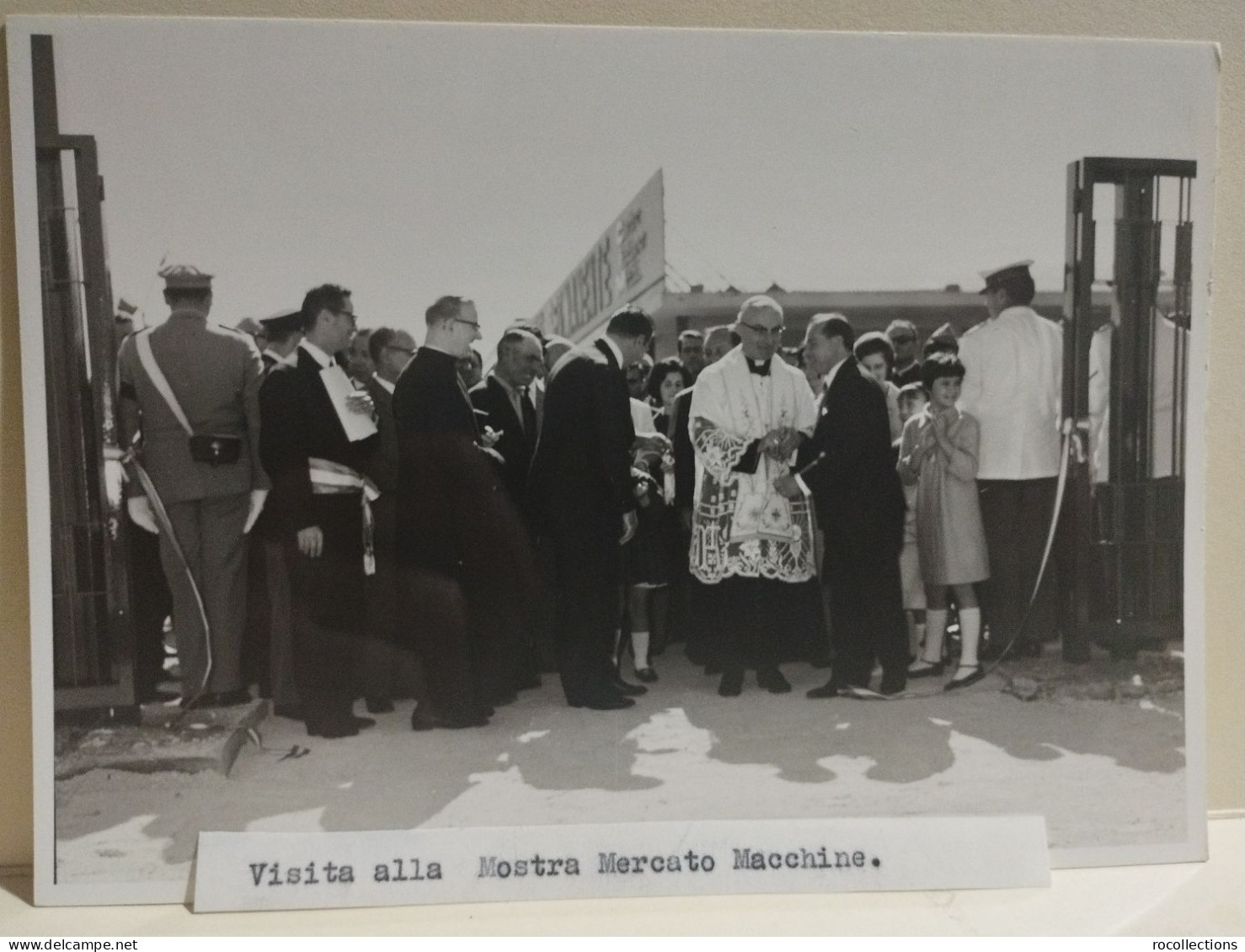 Foto PINETO SCERNE (Teramo)  Inaugurazione Centro Italiano Mobili, Mostre, Posa Prima Pietra Albergo, 7 Ottobre 1967. - Europe