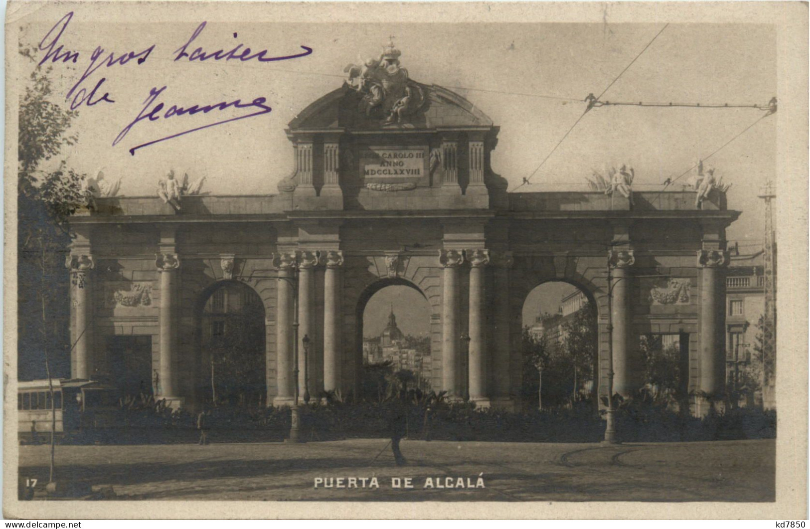 Madrid - Puerta De Alcala - Madrid