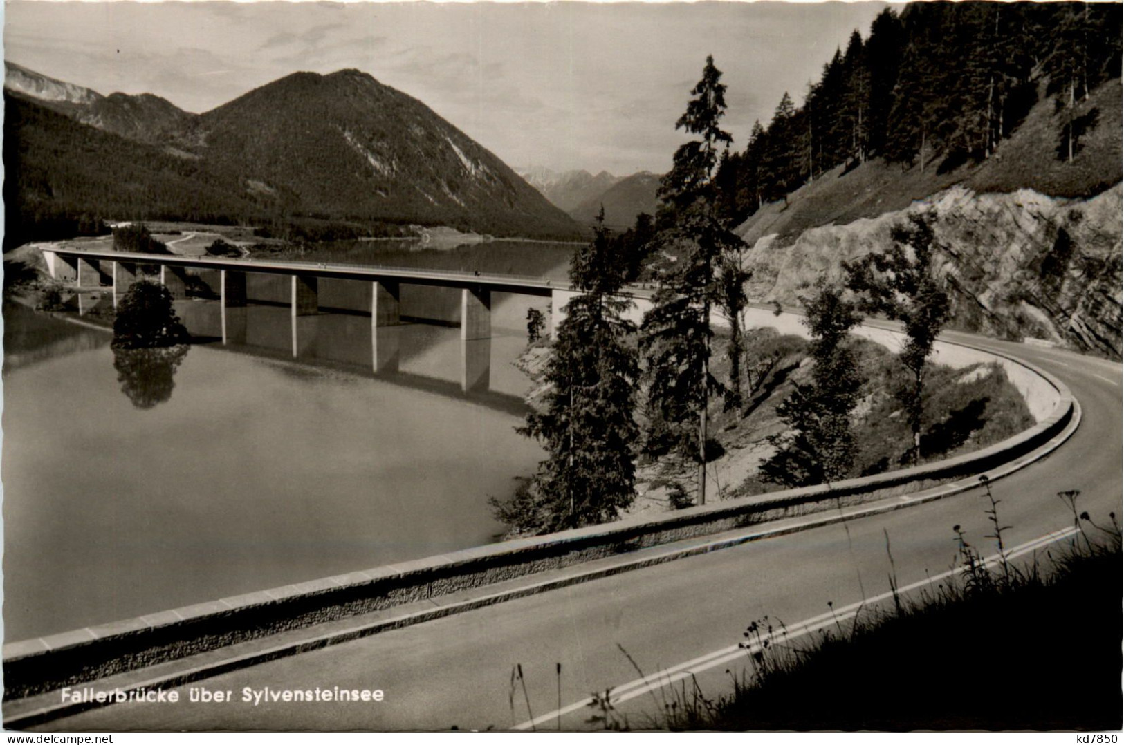 Fallerbrücke über Sylvensteinsee - Bad Toelz