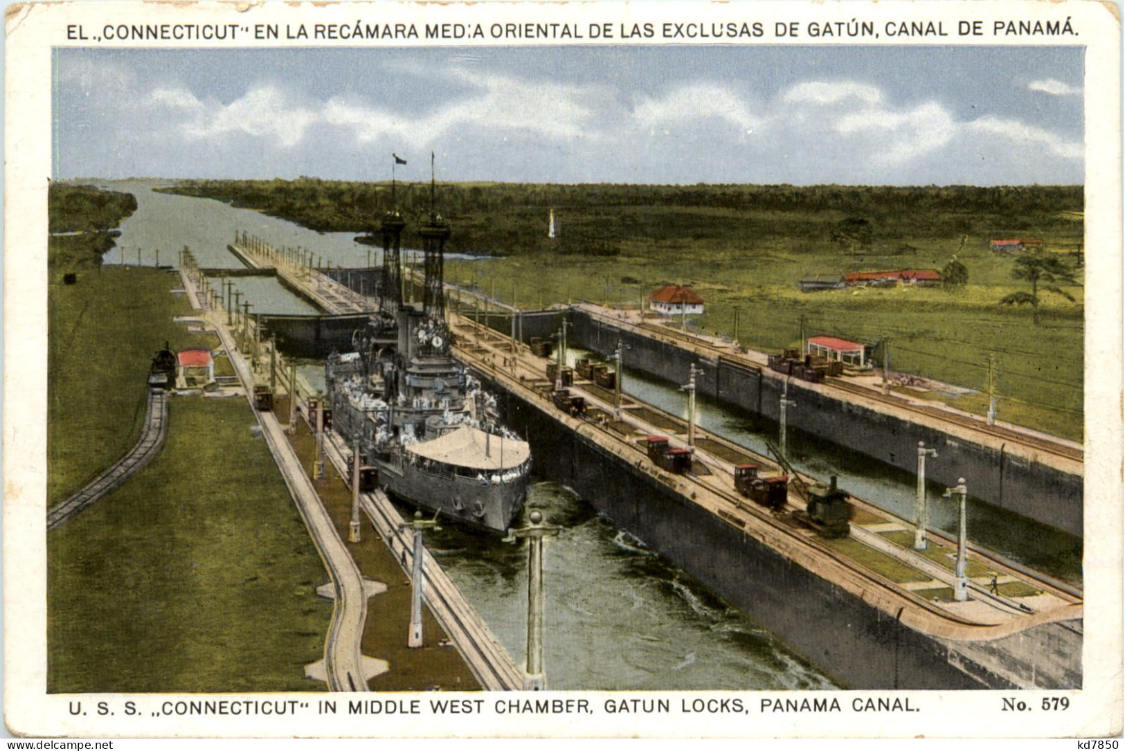 Panama Canal - USS Connecticut - Panamá