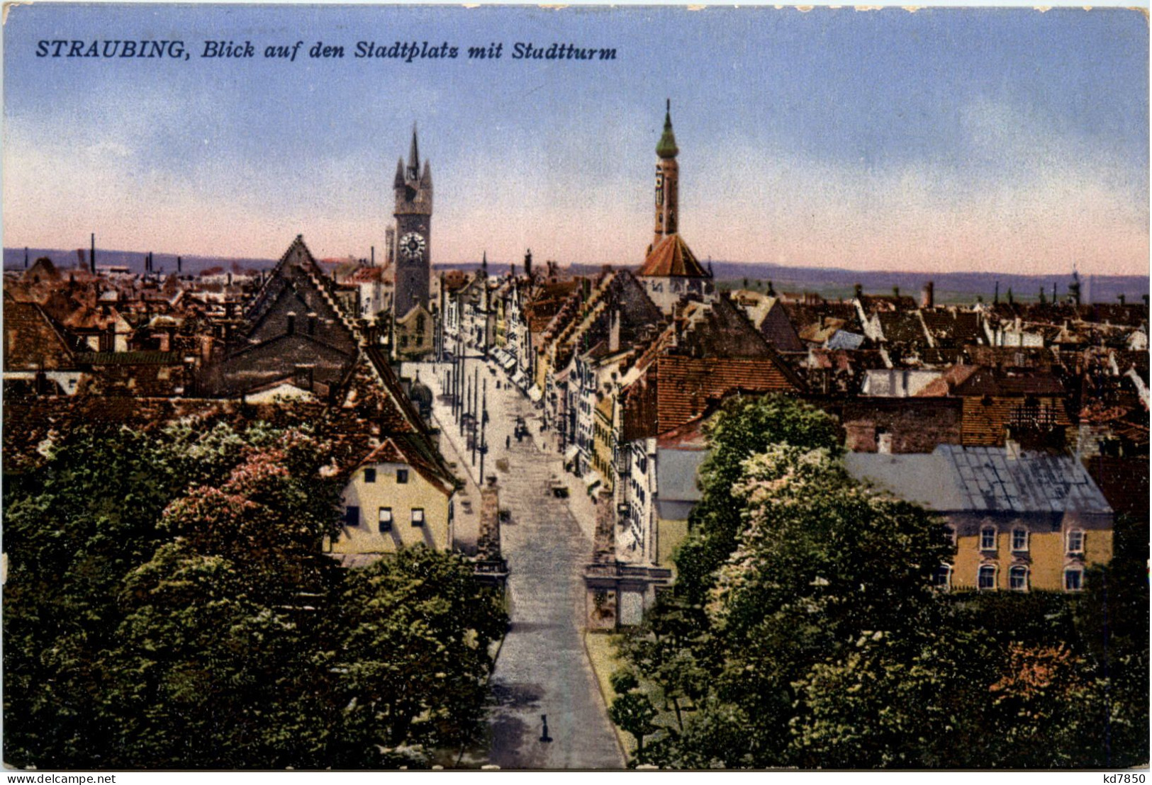 Straubing, Blick Auf Den Stadtplatz Mit Stadtturm - Straubing