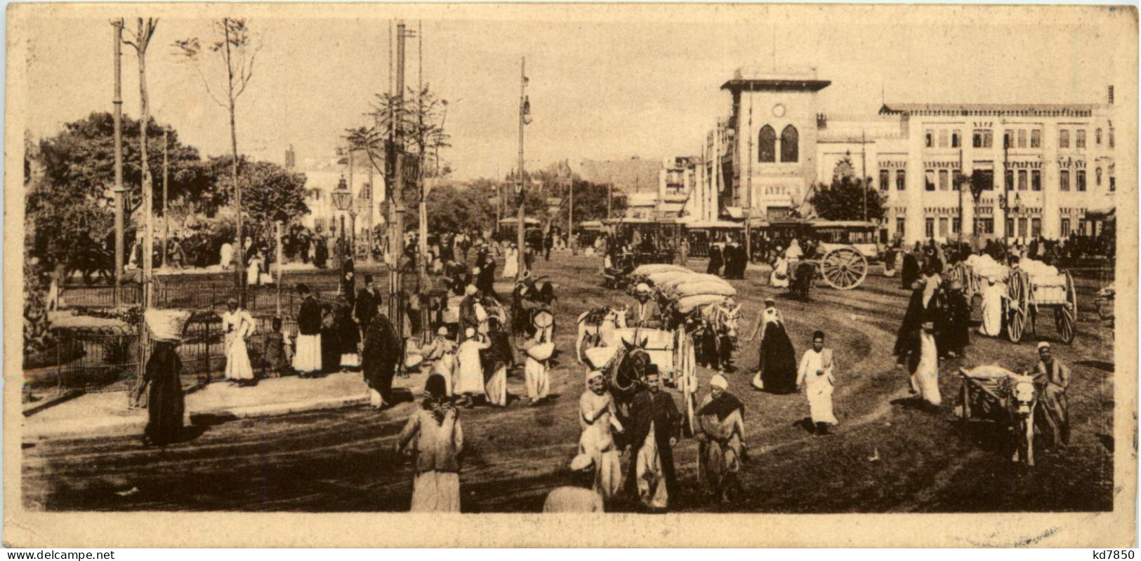 Cairo - La Place De La Gare - Le Caire