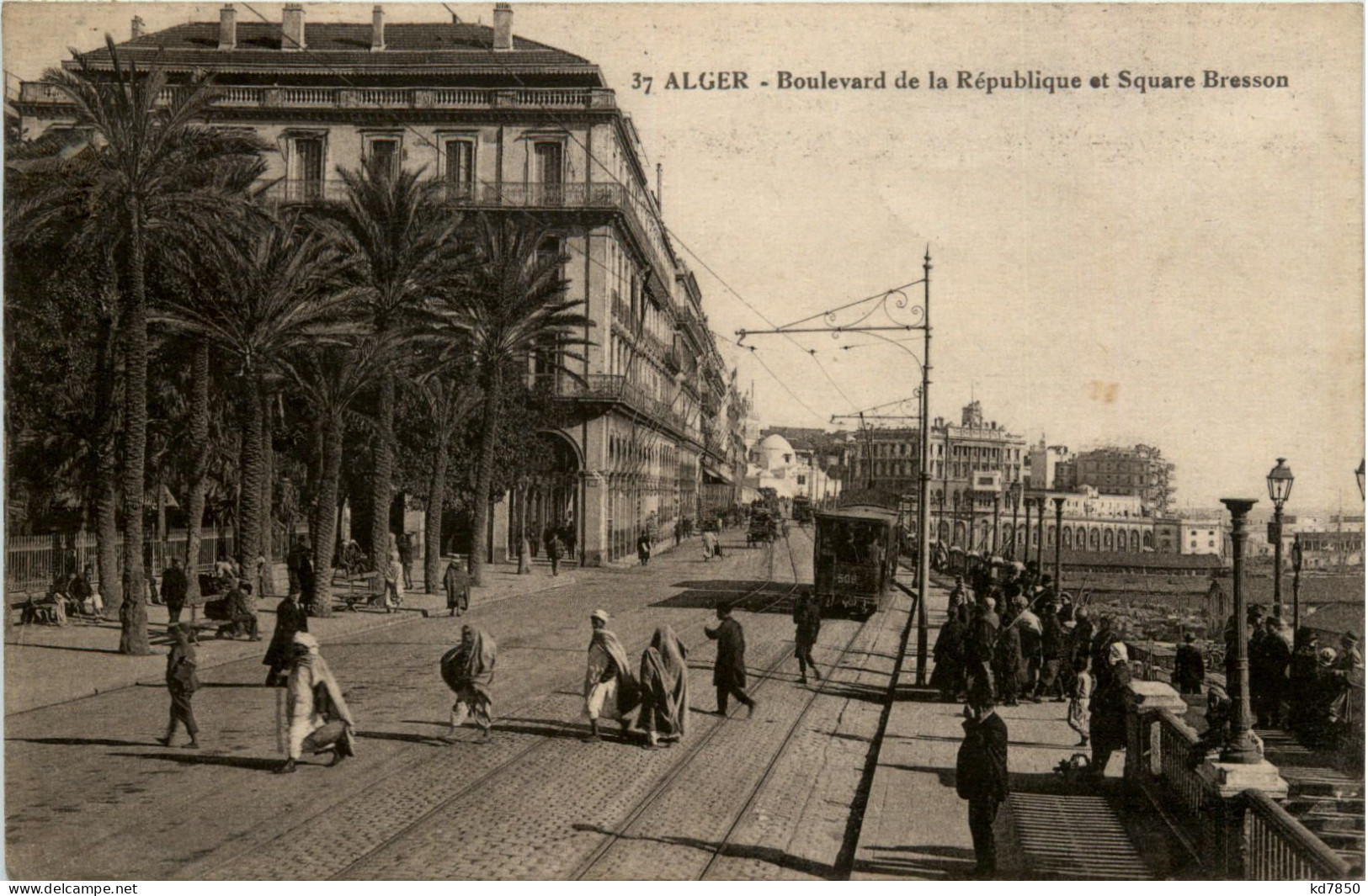 Alger, Boulevard De La Republique Et Square Bresson - Algeri