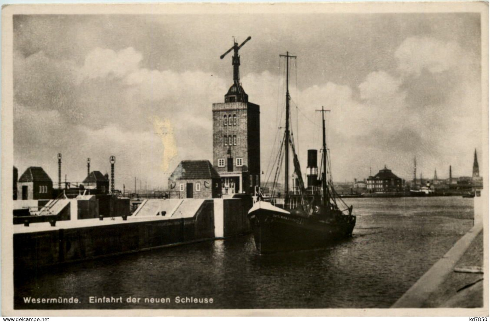 Bremerhaven - Wesermünde - Einfahrt Der Neuen Schleuse - Bremerhaven