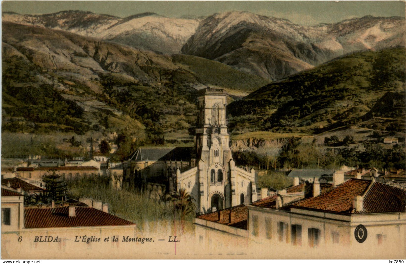 Blida, LEglise Et La Montagne - Blida