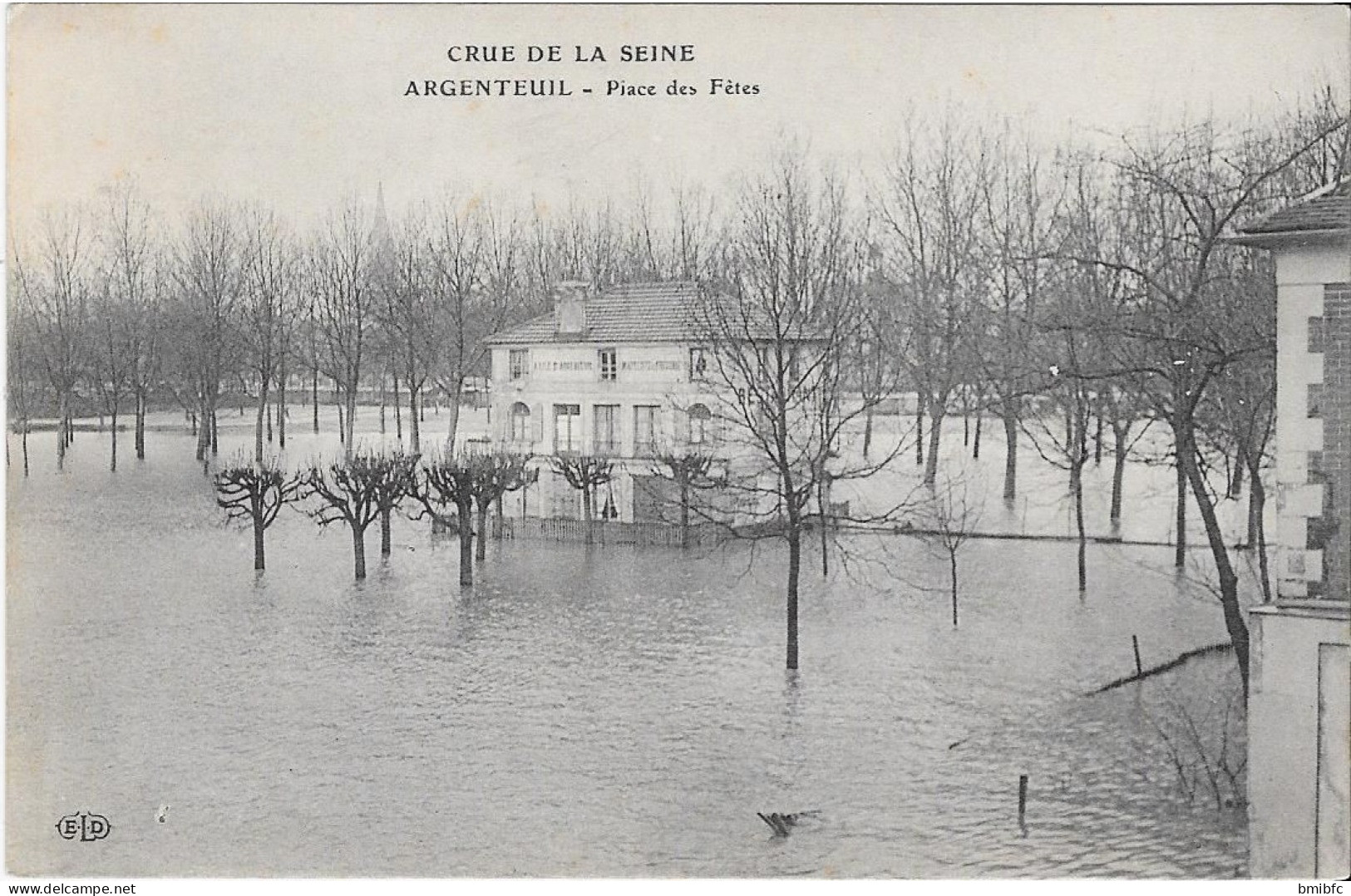 CRUE DE LA SEINE - ARGENTEUIL - Place Des Fêtes - Inondations