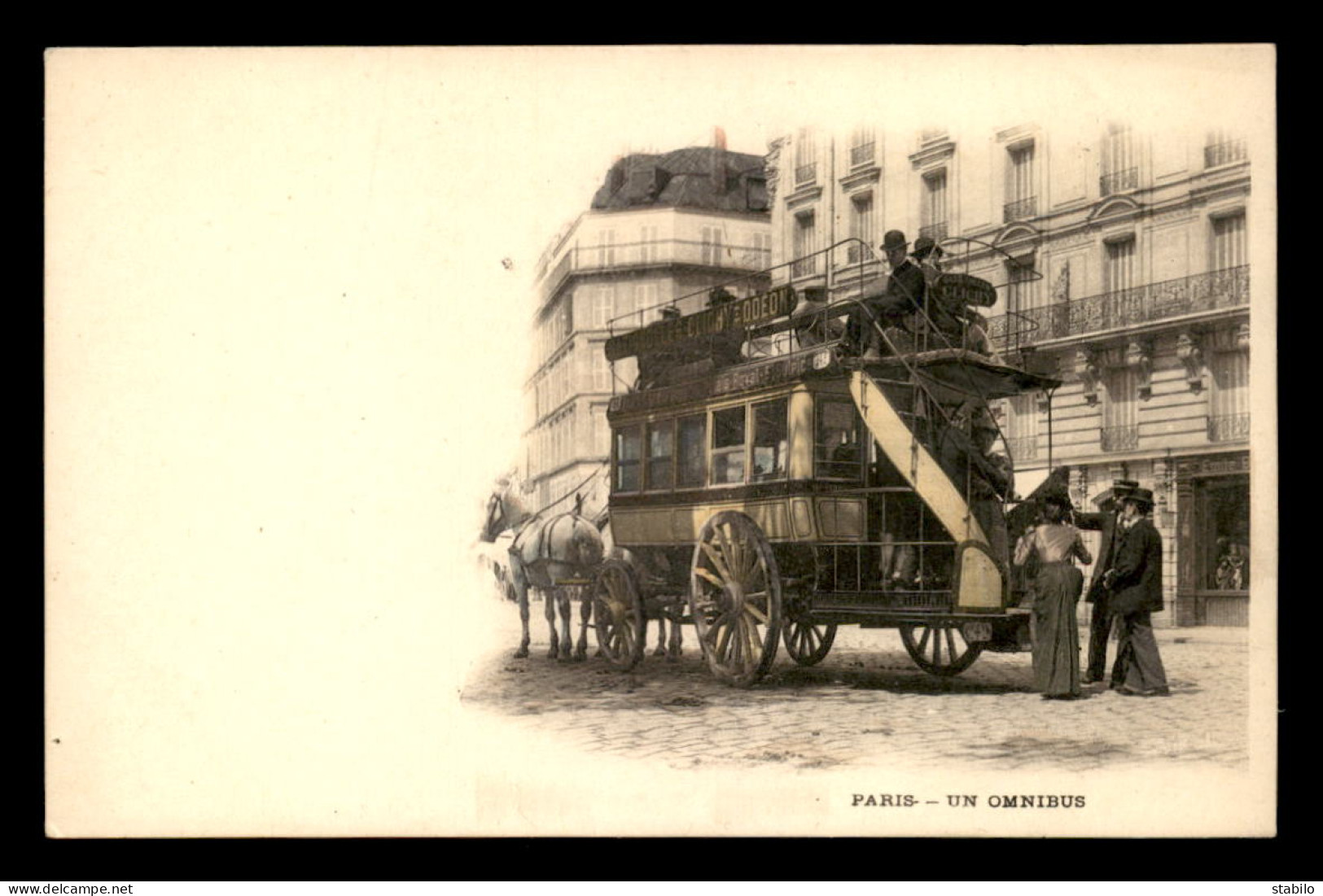 75 - PARIS - UN OMNIBUS - ATTELAGE - CARTE COLORISEE - Public Transport (surface)