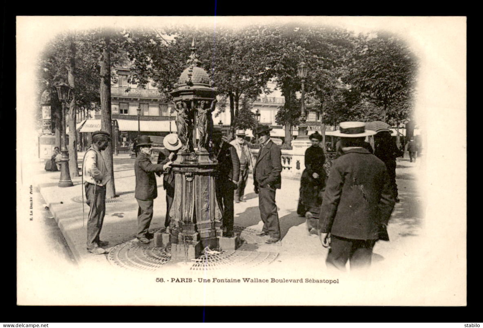 75 - PARIS 2EME - UNE FONTAINE WALLACE BOULEVARD SEBASTOPOL - Arrondissement: 02