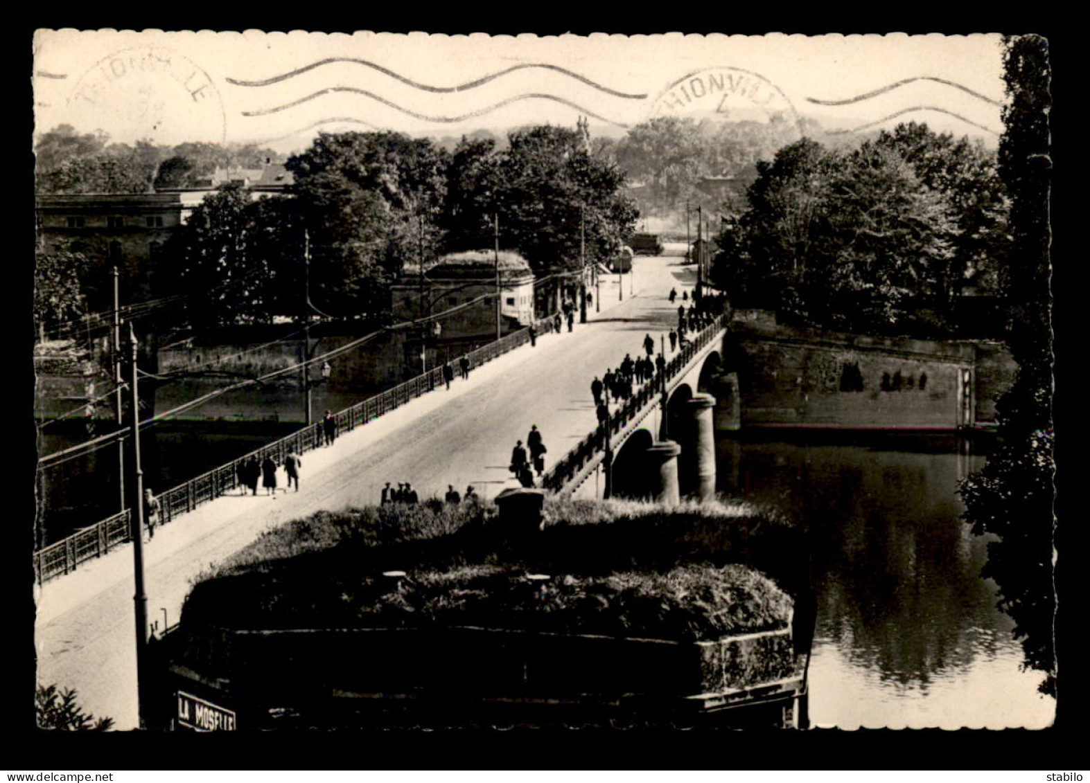 57 - THIONVILLE - VUE SUR LE PONT DES ALLIES - Thionville