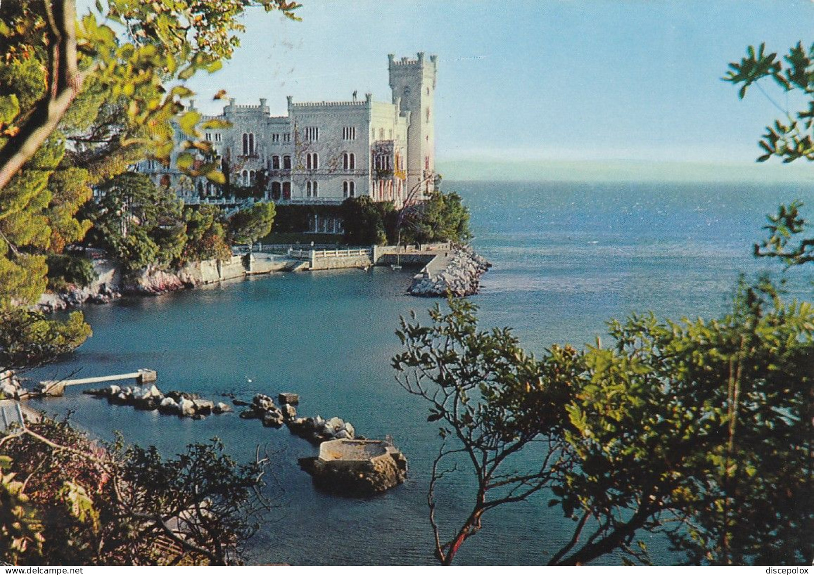 U6049 Trieste - Castello Di Miramare - Castle Schloss Chateau Castillo / Viaggiata 1965 - Trieste