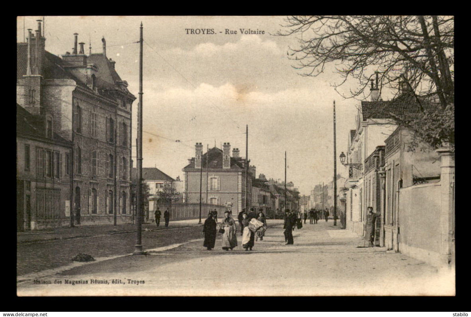 10 - TROYES - RUE VOLTAIRE - Troyes